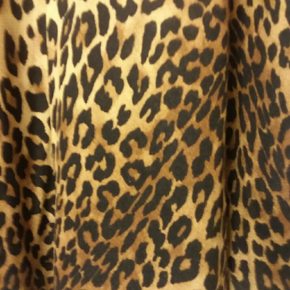 Woman's skirt - Picture 3 of 6